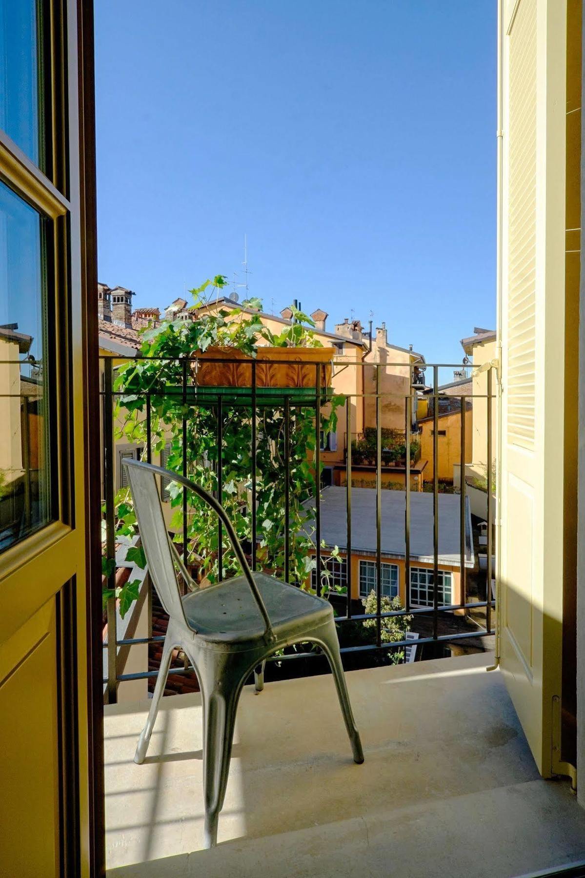 Petronilla - Hotel In Bergamo Exterior foto